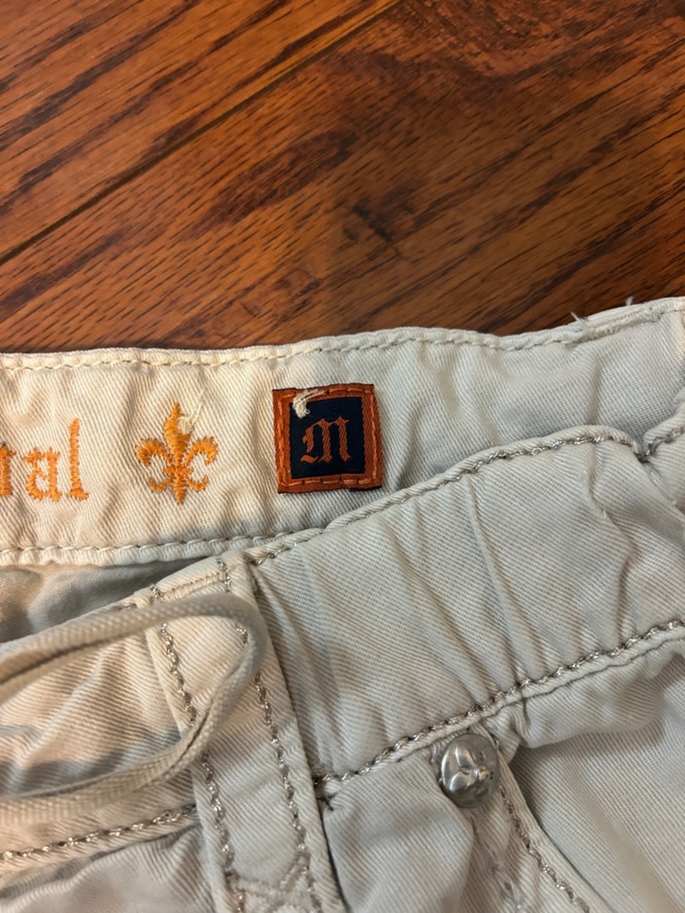Rock Revival Cream Embroidered Pocket Kids Jeans. Medium 32 inseam. - Picture 7 of 9